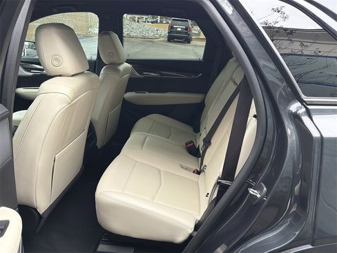 Used 2023 Cadillac XT5 Sportv image 21