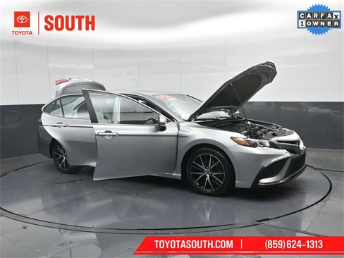 Used 2024 Toyota Camry SE image 52