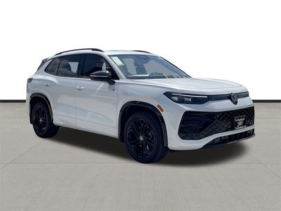 New 2025 Volkswagen Tiguan SE R-Line