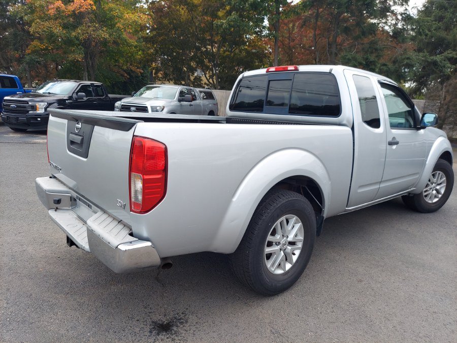 Used 2017 Nissan Frontier SV RWD image 4