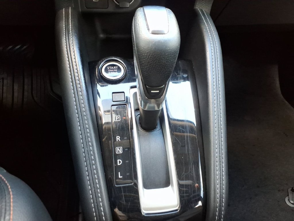 Used 2020 Nissan Kicks SR w/ SR Premium Package FWD image 27