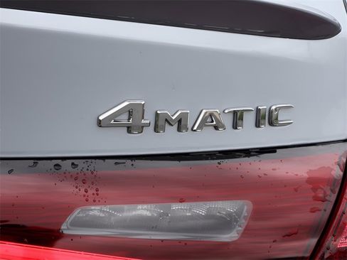 Certified 2025 Mercedes-Benz GLC 300 4MATIC image 10