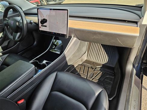 Used 2019 Tesla Model 3 Long Range image 19