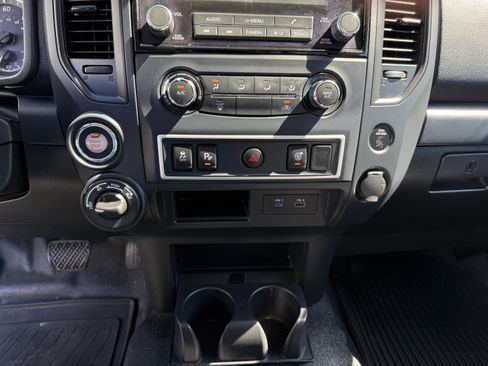 Used 2022 Nissan Titan S w/ S Utility Package image 17