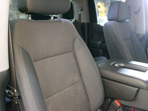 Used 2019 Chevrolet Silverado 1500 Custom w/ Custom Convenience Package AWD/4WD image 11