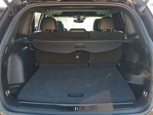 Used 2023 Jeep Grand Cherokee Altitude image 28