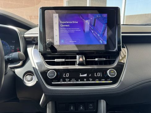 Used 2023 Toyota Corolla Cross XLE image 21