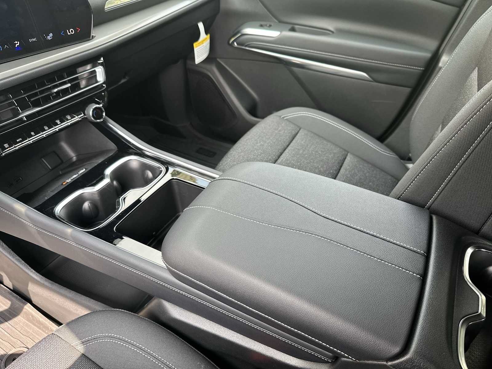 New 2026 Chevrolet Traverse LT FWD image 21