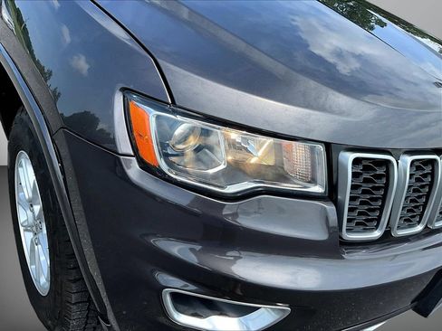 Used 2018 Jeep Grand Cherokee Limited AWD/4WD image 33