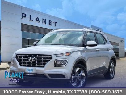 Used 2025 Hyundai Venue SEL