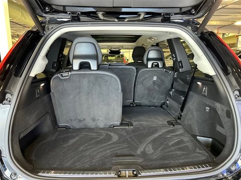 Certified 2025 Volvo XC90 B6 Plus image 26