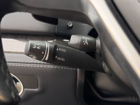 Used 2016 Mercedes-Benz SL 400 image 38