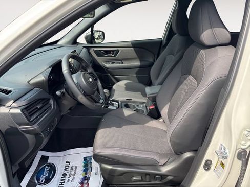 Certified 2025 Subaru Forester Premium AWD/4WD image 11