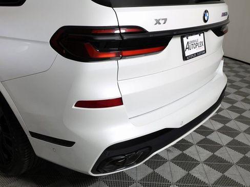 Used 2025 BMW X7 M60i w/ Executive Package image 54