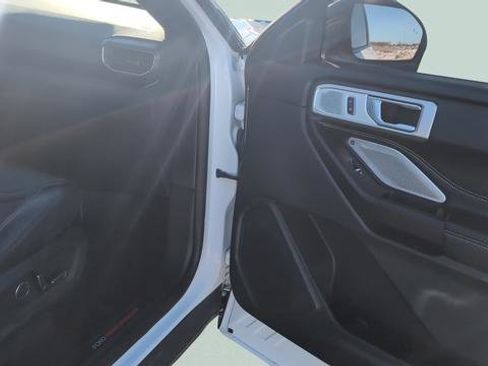 Used 2020 Ford Explorer ST w/ ST Street Pack image 27