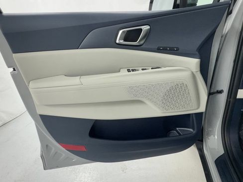 New 2026 Kia Carnival EX FWD image 21