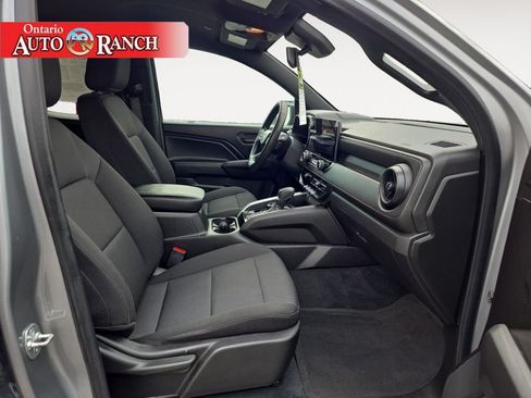 Used 2024 Chevrolet Colorado Trail Boss w/ Technology Package AWD/4WD image 7