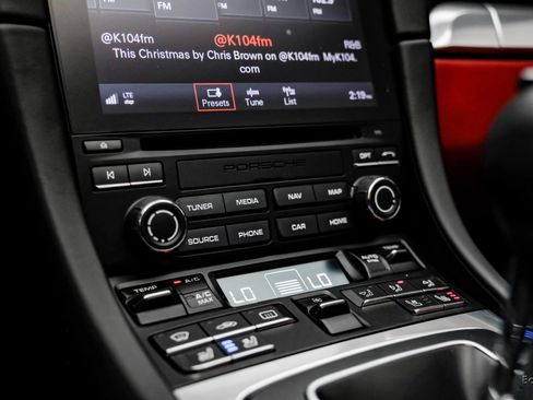 Used 2019 Porsche 911 Turbo image 62