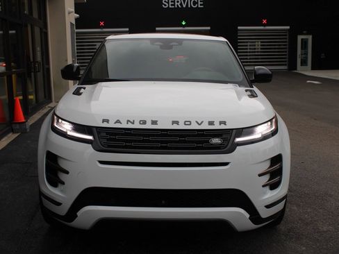 Certified 2025 Land Rover Range Rover Evoque Dynamic SE image 8