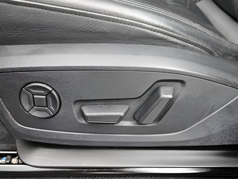 Used 2020 Audi Q3 2.0T Premium w/ Convenience Package image 16