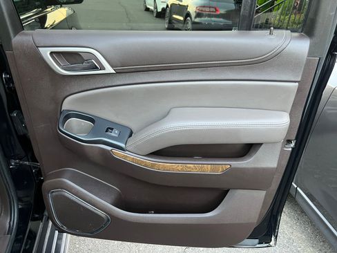 Used 2019 GMC Yukon XL Denali image 37