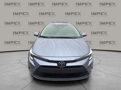 Used 2026 Toyota Corolla LE FWD image 8