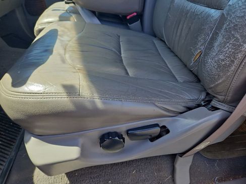 Used 2000 Ford F350 XLT RWD image 16