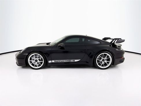 Used 2024 Porsche 911 GT3 image 2