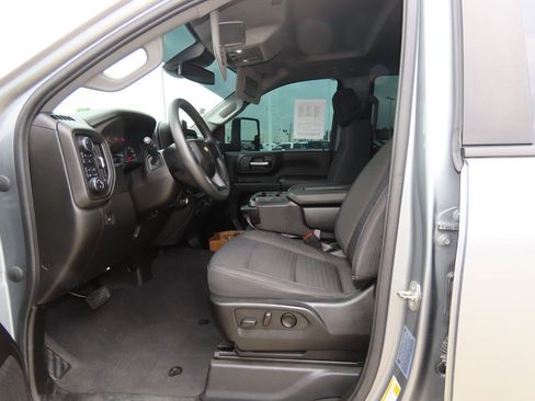 Used 2024 Chevrolet Silverado 2500 Custom w/ Custom Value Package image 23