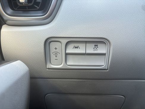 Used 2023 Kia Sorento S w/ Panoramic Sunroof Package image 21