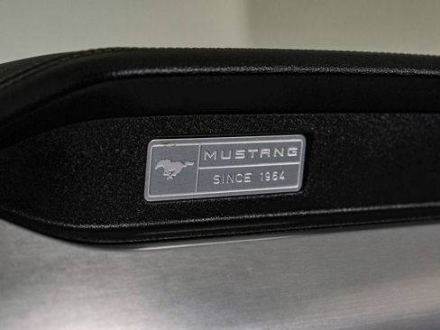 Used 2016 Ford Mustang Premium image 26