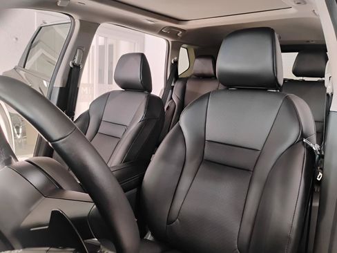 Used 2024 Nissan Rogue SV w/ SV Premium Package FWD image 41