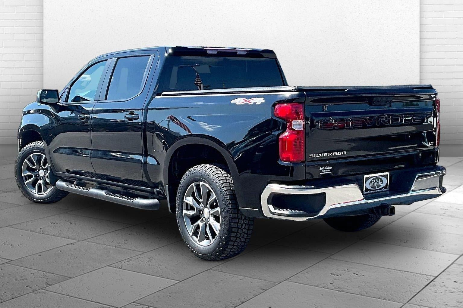 Used 2024 Chevrolet Silverado 1500 LT AWD/4WD image 10