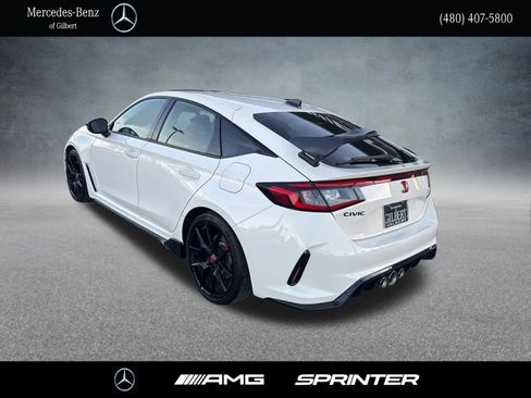 Used 2023 Honda Civic Type R image 3