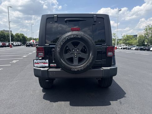 Used 2016 Jeep Wrangler Unlimited Sport AWD/4WD image 4