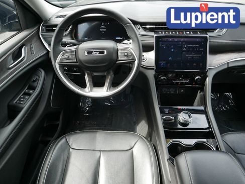 Used 2022 Jeep Grand Cherokee L Limited image 16