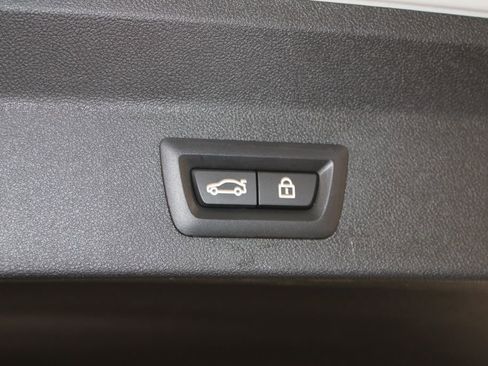 Used 2023 BMW X3 sDrive30i image 17