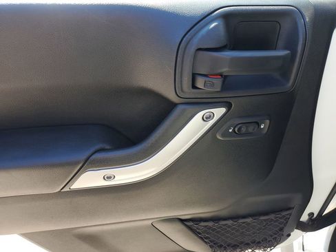 Used 2015 Jeep Wrangler Unlimited Sahara w/ Trailer Tow Group image 26