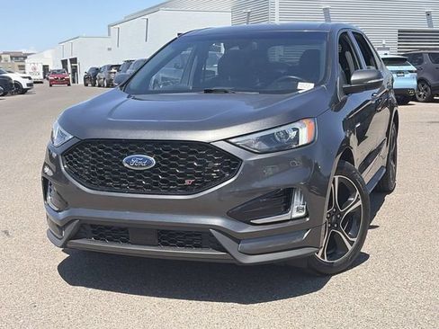 Used 2019 Ford Edge ST w/ Convenience Package AWD/4WD image 2