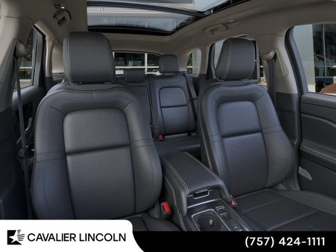 Used 2026 Lincoln Corsair Premiere FWD image 10