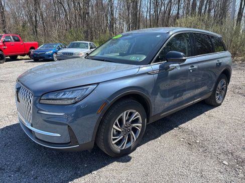 Used 2023 Lincoln Corsair AWD w/ Equipment Group 101A image 4