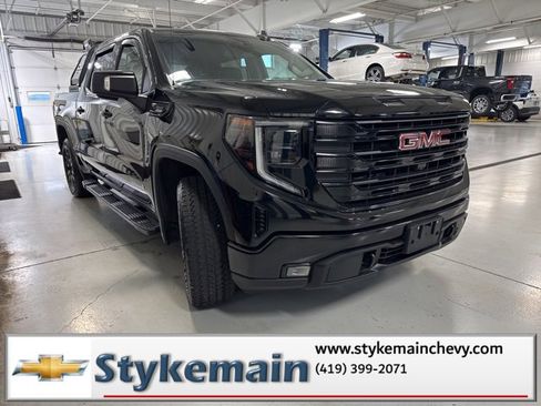 Used 2022 GMC Sierra 1500 Elevation w/ Elevation Premium Package image 35