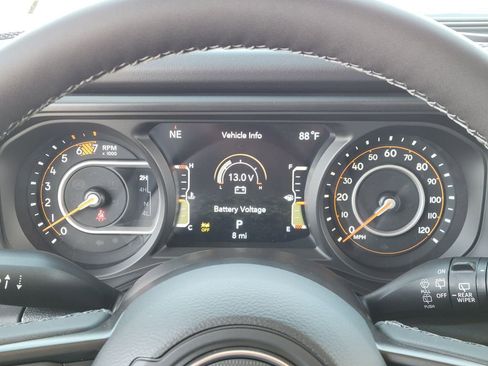 New 2026 Jeep Wrangler Unlimited Rubicon w/ Safety Group image 7