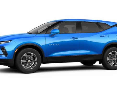 Used 2025 Chevrolet Blazer LT AWD/4WD image 5