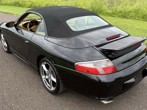 Used 2003 Porsche 911 Carrera RWD image 13