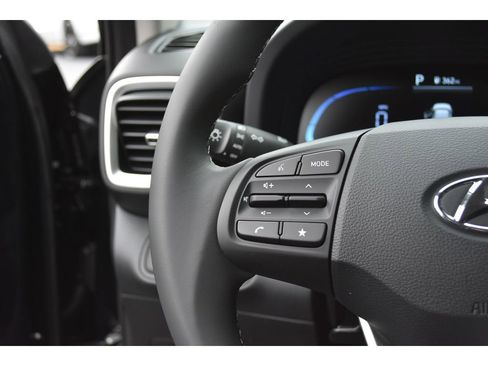 New 2026 Hyundai Venue SEL image 19