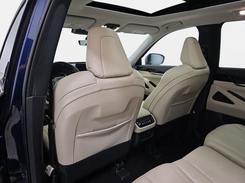 Used 2023 INFINITI QX60 Pure AWD/4WD image 12