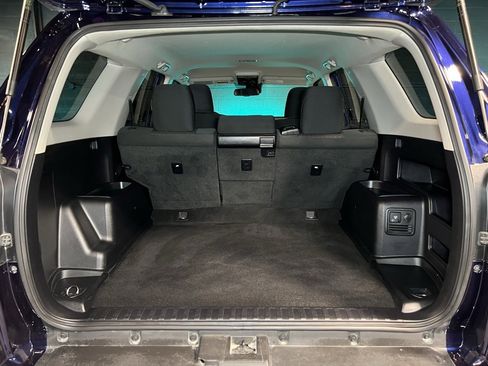 Used 2024 Toyota 4Runner TRD Off-Road image 13