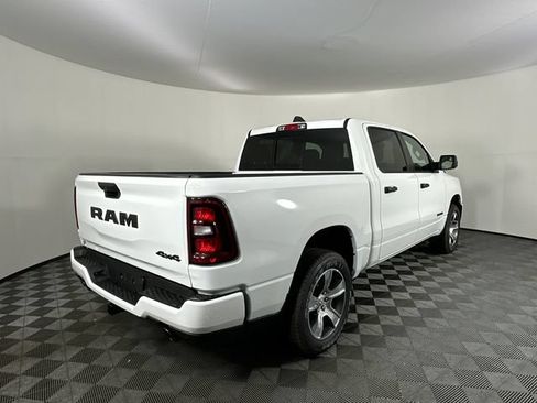 New 2026 RAM 1500 Express AWD/4WD image 6