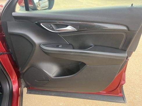 Used 2023 Buick Envision Preferred image 54